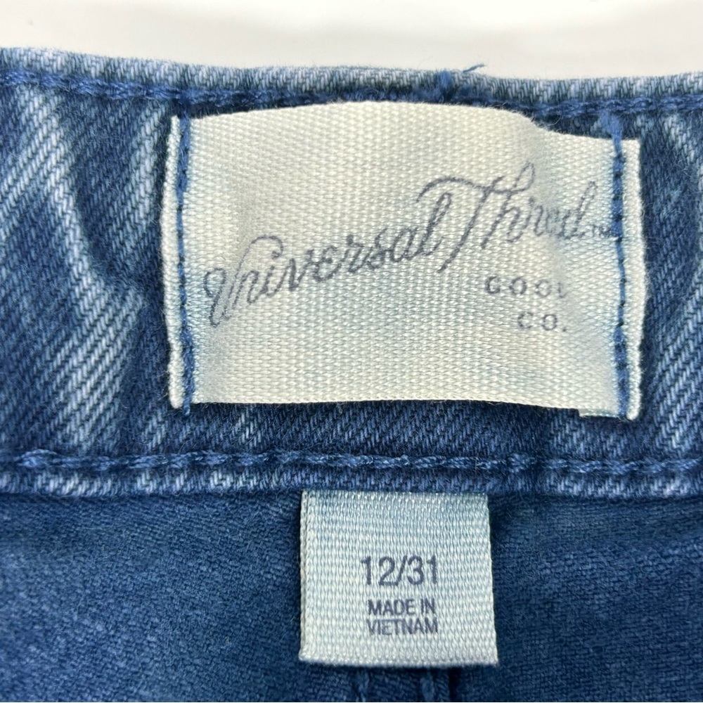 BUNDLE 2 Pairs Universal Thread Jean Shorts Size 12/31R - Picture 5 of 12